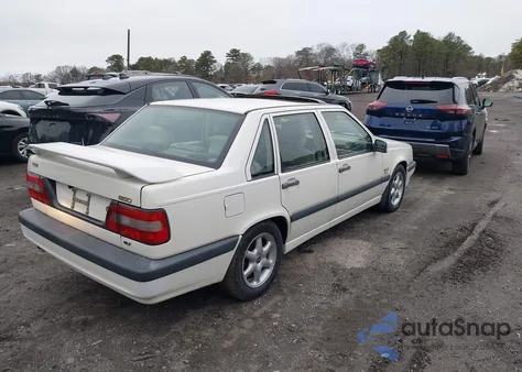 1996 Volvo 850 Glt z USA, uszkodzony, nr VIN YV1LS5548T3311561